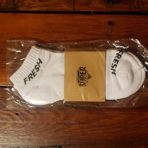 SuperFresh White Ankle Cut "FRESH" Socks